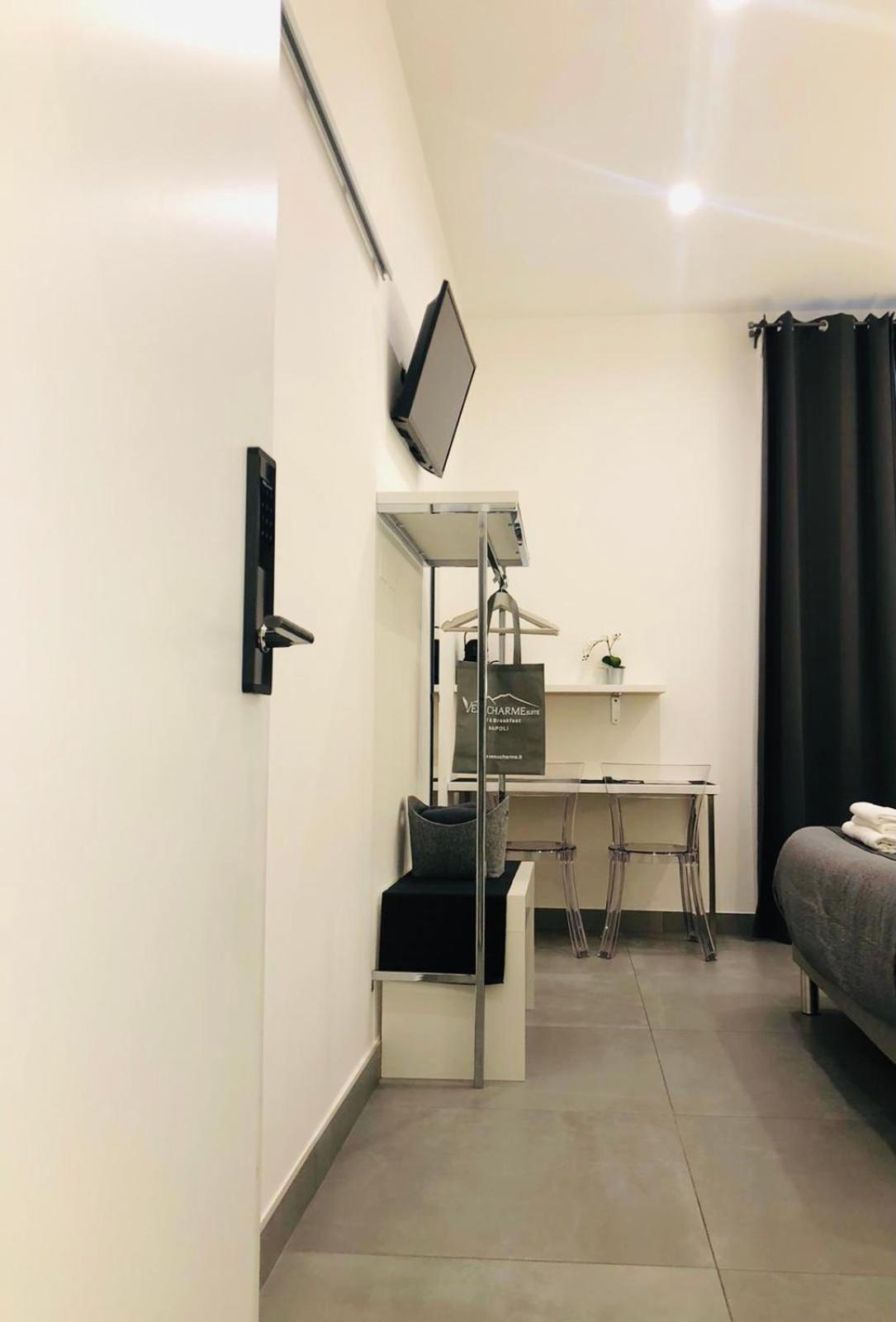 Vesucharme Suite Luxury Room Neapel Exterior foto